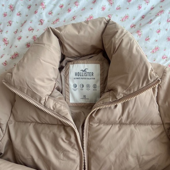 Hollister Tan Mini Puffer Coat Size XS - Picture 2 of 3